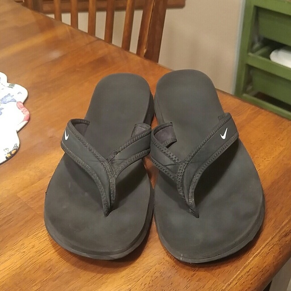 how to clean nike flip flops